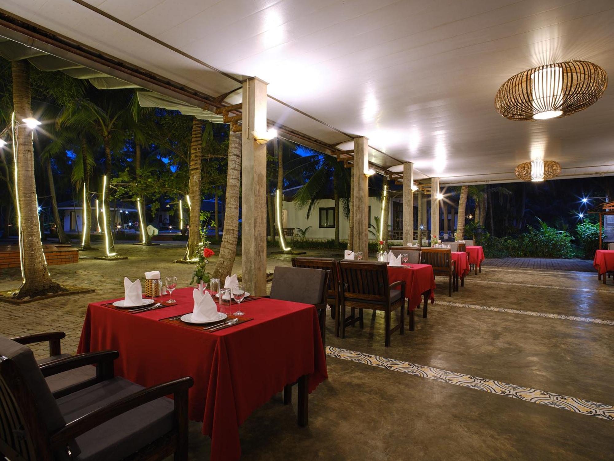 Lang Co Beach Resort Exterior photo